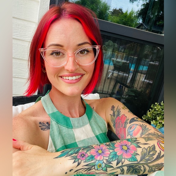 Meet your Posher, Aly! - Picture 6 of 10